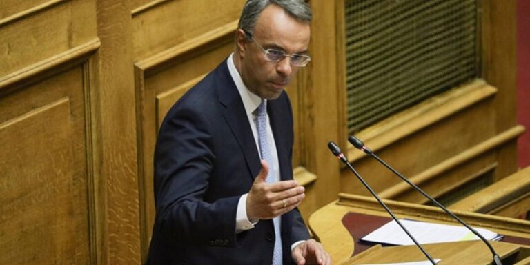 Σταϊκούρας στους Financial Times : Στόχος της κυβέρνησης είναι η ανάπτυξη