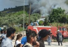 Οκτώ συλλήψεις για τα επεισόδια στη Σάμο – Επίσκεψη Μηταράκη