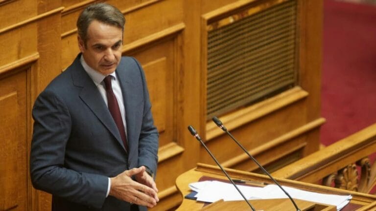 Σήμερα η σύγκρουση των πολιτικών αρχηγών στην Βουλή – Δείτε ζωντανά