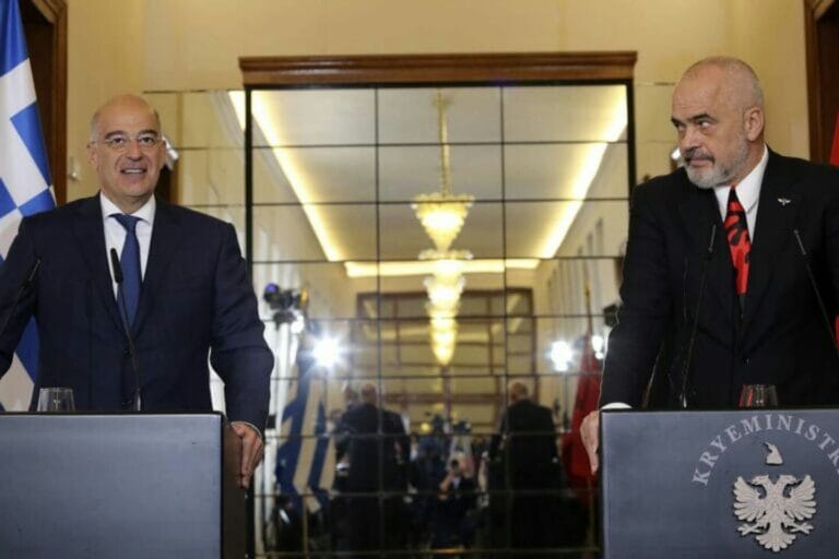 Ελλάδα Αλβανία: Συμφώνησαν να πάνε στη Χάγη