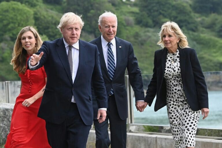 Σύνοδος G7: Συνάντηση Μπάιντεν – Τζόνσον στην Κορνουάλη – Τι συζητήθηκε για εμβόλια και Brexit