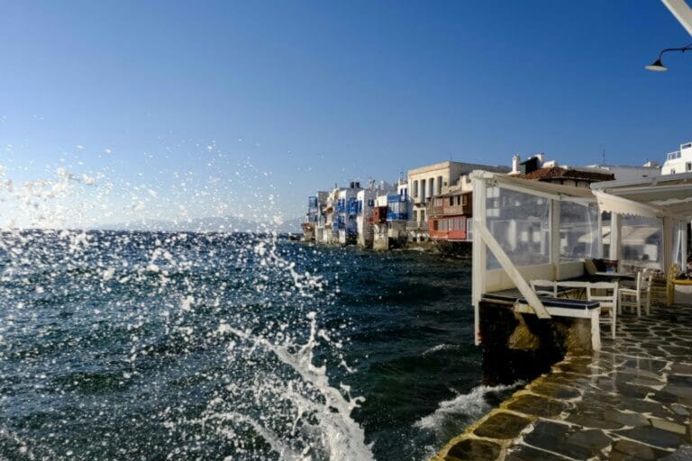Lockdown Μύκονος: Απαγόρευση κυκλοφορίας και μουσικής