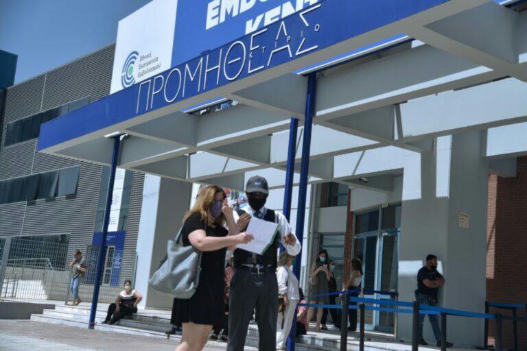 Τρίτη δόση Πλεύρης: Αναμένουμε εισήγηση από την Επιτροπή