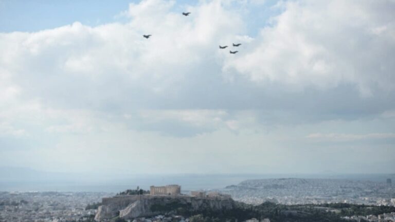 Έφτασαν τα Rafale