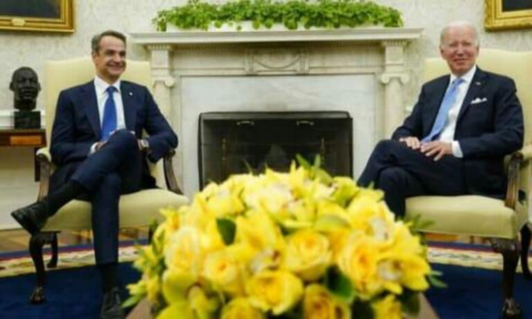 O διεθνής Τύπος εγκωμιάζει την επίσκεψη Μητσοτάκη στις ΗΠΑ: Εμβαθύνονται οι σχέσεις των δύο χωρών