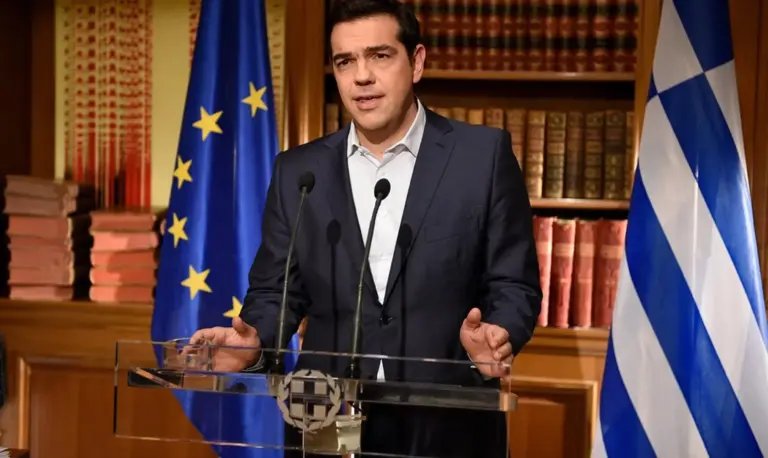 Το ιστορικό δημοψήφισμα του 2015 – Πώς το «Όχι» έγινε «Ναι»