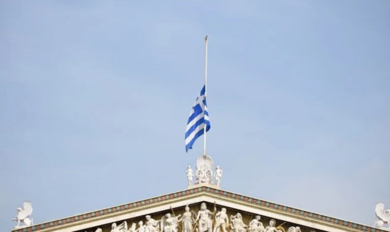 Handelsblatt: Η Ελλάδα πρέπει να αναθεωρήσει το σχέδιο του προϋπολογισμού της, γιατί έχει πάρα πολλά χρήματα