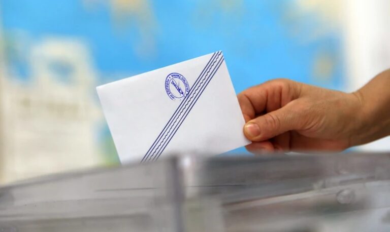 Δημοσκόπηση Interview: Στο 24,7% η ΝΔ, ανακάμπτει το ΠΑΣΟΚ, «ξεφουσκώνει» η Ζωή Κωνσταντοπούλου