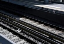 Ταλαιπωρία για τους επιβάτες τρένου από Αθήνα για Θεσσαλονίκη – Ακινητοποιήθηκε για πάνω από μία ώρα