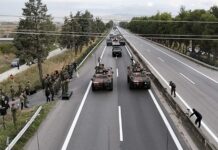 Σε ρυθμούς παρέλασης η Θεσσαλονίκη