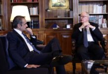 Μητσοτάκης σε Τασούλα: Η Ελλάδα θωρακίζεται γεωπολιτικά και ενεργειακά