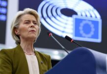 Φον ντερ Λάιεν για την τηλεφωνική επικοινωνία με Ζελένσκι -Τραμπ: Υπήρξε καλή πρόοδος