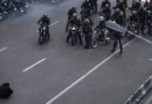 Ιράν: Χάος από τις αντικυβερνητικές διαδηλώσεις – 62 οι νεκροί, στις φλόγες η Τεχεράνη και άλλες πόλεις