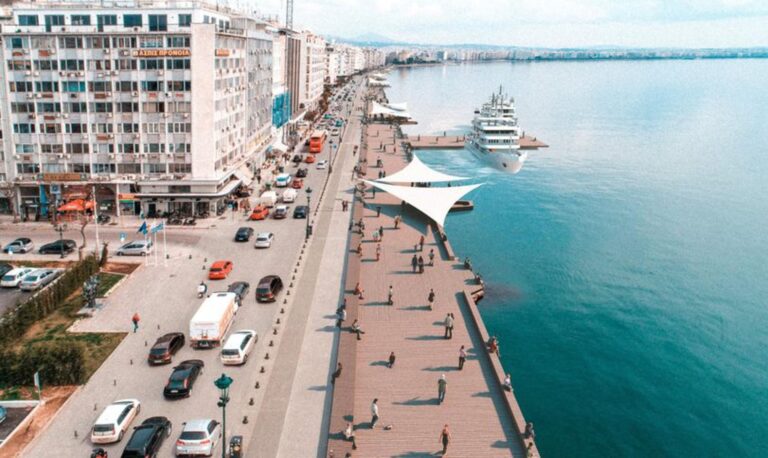 Ξύλινο ντεκ εκατομμυρίων από τον Δήμο Θεσσαλονίκης