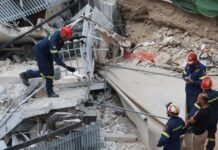 Πετράλωνα: Οι μηχανικοί αναφέρουν πως είχαν ενημερώσει για την επικινδυνότητα – «Και η Πίζα γέρνει αλλά δεν πέφτει» λένε οι κάτοικοι πως τους είπαν
