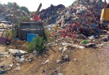 Θεσσαλονίκη: Περιβαλλοντική ρύπανση από βουνά αποβλήτων σε εταιρεία ανακύκλωσης που λειτουργούσε χωρίς άδειες