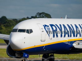 Θεσσαλονίκη: Η ανακοίνωση της Ryanair για το ατύχημα με το σπασμένο παράθυρο και τον τραυματισμό επιβάτη