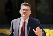 Νέα εποχή στη Βρετανία: Ο Άντι Μπέρναμ αποκεντρώνει την πρωθυπουργία με έδρα στο Μάντσεστερ