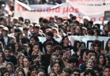 Η Ύβρις της Καθημερινής Εξουσίας και το Αντίδοτο της Νεότητας